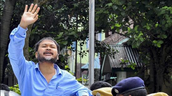 MLA from Sibsagar and RTI activist Akhil Gogoi being produced before a special NIA court in Guwahati on Thursday on July 1. (PTI)