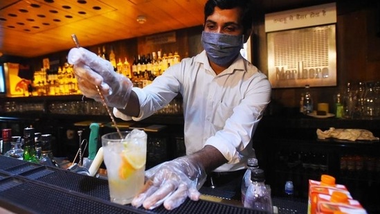 With 262 fresh cases, Punjab's Covid-19 tally climbed to 5,95,609 on Wednesday. With 262 fresh cases, Punjab's Covid-19 tally climbed to 5,95,609 on Wednesday.