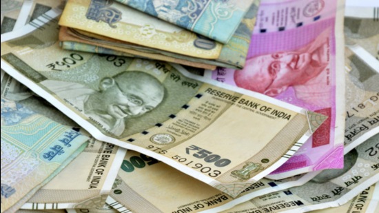 Additional chief secretary (cooperation) Sanjeev Kaushal said besides the loan, a subsidy of ₹47 crore has also been released to the sugar mills. (HT File)