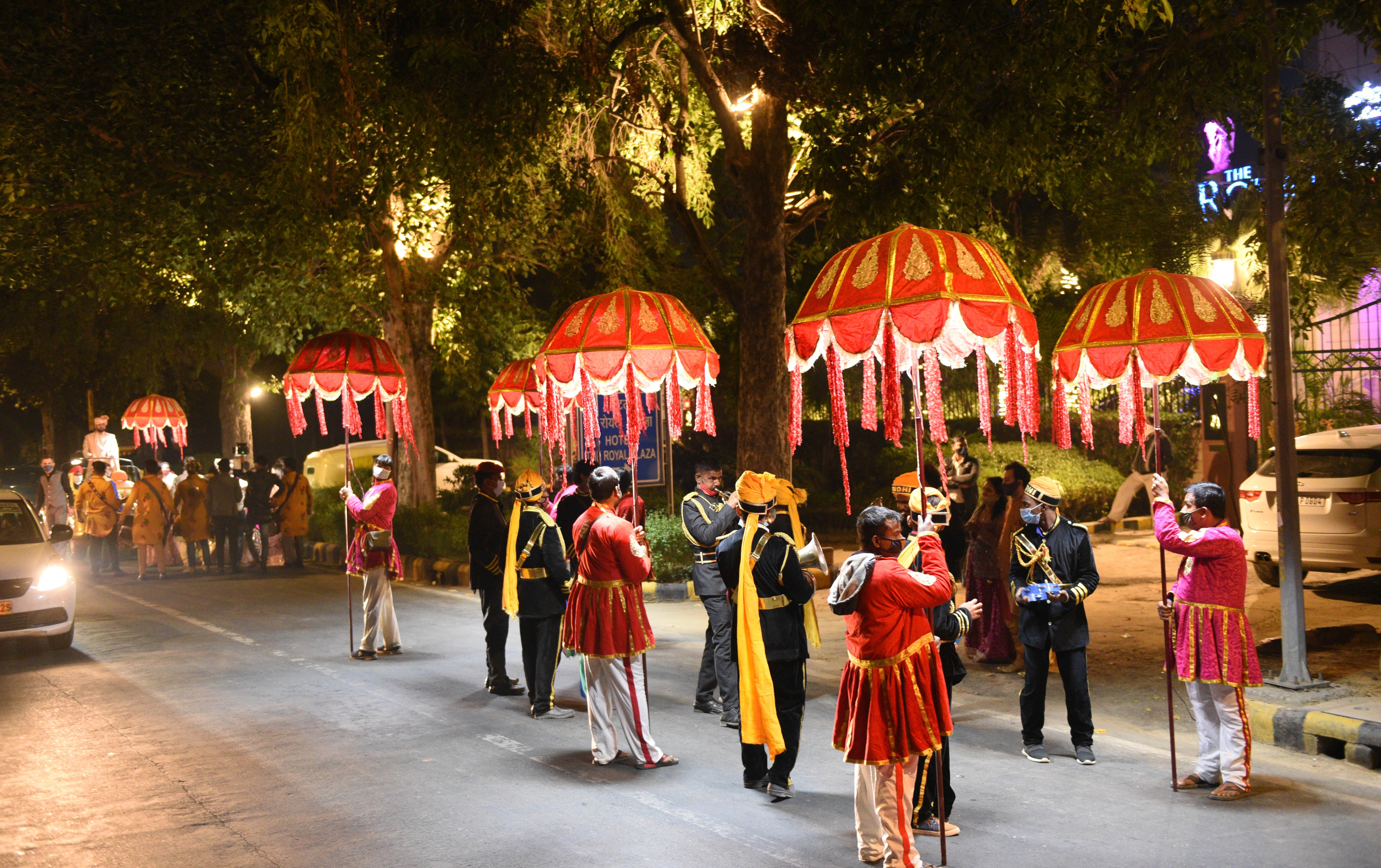The sudden increase in number of people wanting to get married soonest possible has also made the time quite a challenging one for the wedding planners (Arvind Yadav/HT PHOTO) The sudden increase in number of people wanting to get married soonest possible has also made the time quite a challenging one for the wedding planners (Arvind Yadav/HT PHOTO)