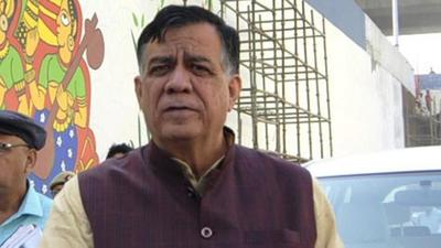 UP minister for industrial development Satish Mahana. (HT archive) UP minister for industrial development Satish Mahana. (HT archive)