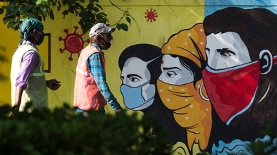 World Health Organisation suggests a coronavirus positivity rate of 5% for a pandemic to be considered under control. (Photo by Pratik Chorge/Hindustan Times)
