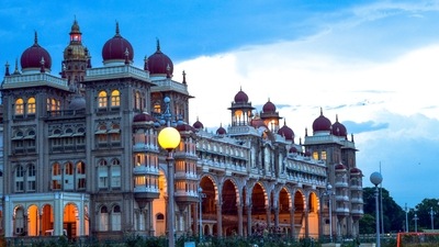 Karnataka eases RT-PCR report rule for vaccinated travellers coming from Kerala (Unsplash)