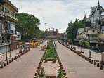 SRDC, the nodal agency constituted for the redevelopment of the heritage market, has proposed to run electric vehicles. SRDC, the nodal agency constituted for the redevelopment of the heritage market, has proposed to run electric vehicles.