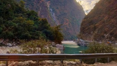 Shimla to Manali: It will take seven hours to reach from Shimla to Manali. The best time to visit this place is between mid-September to mid-July.  (Instagram/@soniyadalvinavghare)