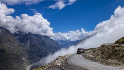 Manali to Leh: This is one of the best road trips in India that offers beautiful snow-capped mountains, breathtaking landscapes and stunning monasteries.  (Instagram/@manasidunakhe)