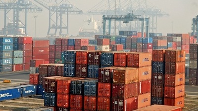 The first wave of the Covid-19 pandemic and the consequent 68-day nationwide lockdown since March 25, 2020 adversely affected merchandise exports in the first quarter of the previous financial year (April-June, 2020-21) , which clocked $51 billion. (Ashesh Shah/Mint)