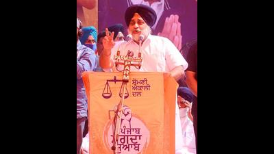 Accompanied by his brother-in-law and former state revenue minister Bikram Singh Majithia besides supporters, Shiromani Akali Dal leader Sukhbir Singh reached the Hajipur block and alleged that illegal mining was taking place in the area under the patronage of Congress leaders. (HT file photo) Accompanied by his brother-in-law and former state revenue minister Bikram Singh Majithia besides supporters, Shiromani Akali Dal leader Sukhbir Singh reached the Hajipur block and alleged that illegal mining was taking place in the area under the patronage of Congress leaders. (HT file photo)