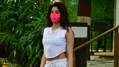 Janhvi Kapoor has always managed to floor us with her gym ensembles. The actor has nailed the art of athleisure dressing, be it in a casual tee or tights combo or sports bra and shorts. (Varinder Chawla) Janhvi Kapoor has always managed to floor us with her gym ensembles. The actor has nailed the art of athleisure dressing, be it in a casual tee or tights combo or sports bra and shorts. (Varinder Chawla)