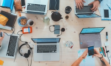 A new study suggests that smartphones and digital technology do not make people dumber. (Unsplash) A new study suggests that smartphones and digital technology do not make people dumber. (Unsplash)