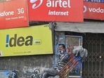 Voda Idea has borrowed close to <span class='webrupee'>₹</span>23,080 crore from banks and financial institutions.(Reuters) Voda Idea has borrowed close to <span class='webrupee'>₹</span>23,080 crore from banks and financial institutions.(Reuters)