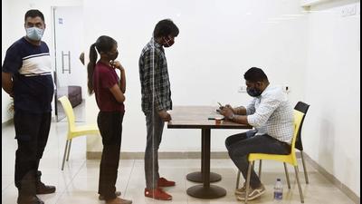 Vaccination drive is in full swing to reduce the spread of Covid-19 and subsequently, the number of cases and deaths. (Vipin Kumar/HT PHOTO) Vaccination drive is in full swing to reduce the spread of Covid-19 and subsequently, the number of cases and deaths. (Vipin Kumar/HT PHOTO)
