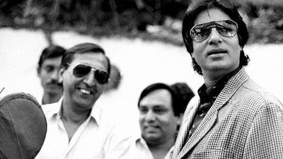 Tinnu Anand worked with Amitabh Bachchan on multiple movies. Tinnu Anand worked with Amitabh Bachchan on multiple movies.