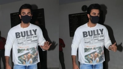 Ranbir Kapoor spotted outside Dharma Production's old office in Mumbai. (Varinder Chawla) Ranbir Kapoor spotted outside Dharma Production's old office in Mumbai. (Varinder Chawla)
