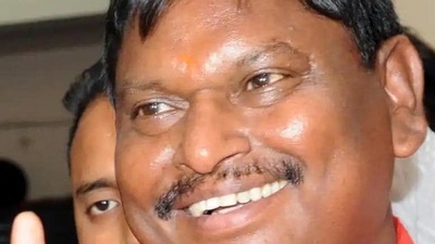 Eklavya schools to revolutionise education in tribal areas: Arjun Munda (HT file) Eklavya schools to revolutionise education in tribal areas: Arjun Munda (HT file)