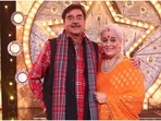 Shatrughan Sinha with Poonam Sinha on Indian Idol 12. Shatrughan Sinha with Poonam Sinha on Indian Idol 12.