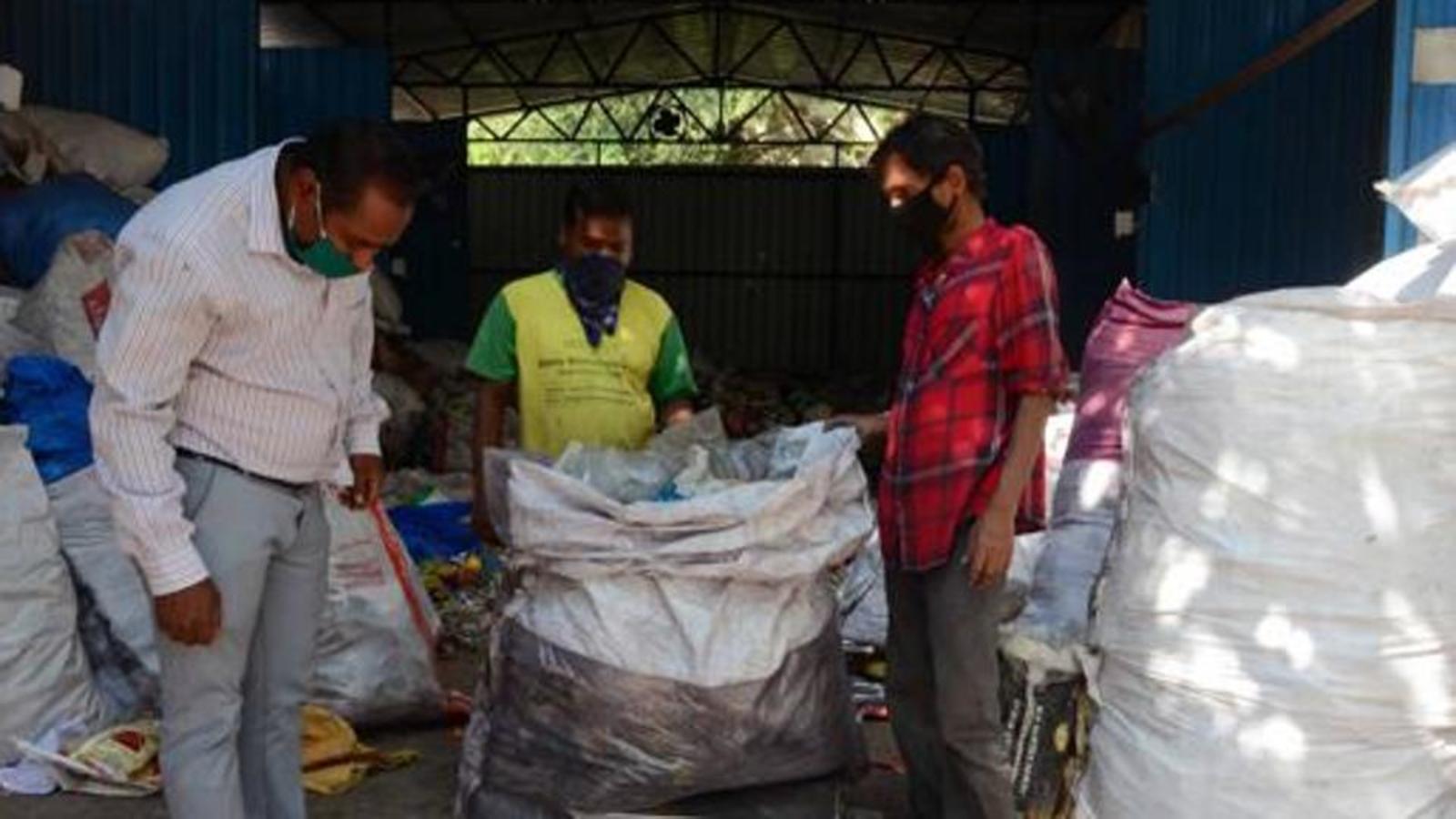 Patna municipality offering decorative items in exchange for plastic
