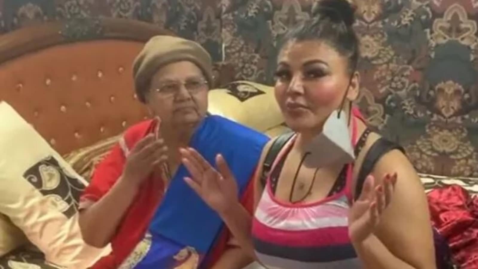 Rakhi Sawant says after Mika Singh controversy, her mother told her 'I