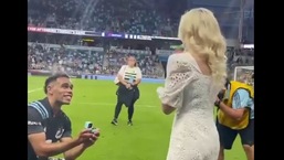 Hassani Dotson Stephenson proposing to his girlfriend after the MLS match.