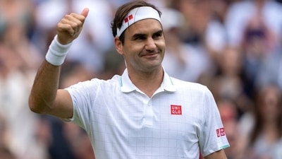 Wimbledon -Switzerland's Roger Federer celebrates winning his third-round match against Britain's Cameron Norrie, (REUTERS)