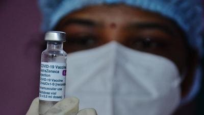 A senior healthcare official said there was no communication from the Centre or the vaccine manufacturers on the delay of supplies to private players in Bihar. (HT Photo/Representative use) A senior healthcare official said there was no communication from the Centre or the vaccine manufacturers on the delay of supplies to private players in Bihar. (HT Photo/Representative use)