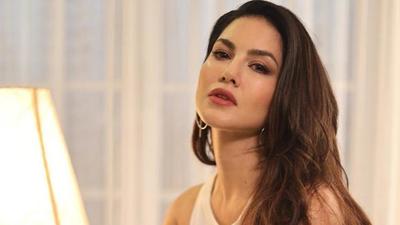 Actor Sunny Leone has been a part of films such as Ragini MMS 2 and Raees. Actor Sunny Leone has been a part of films such as Ragini MMS 2 and Raees.