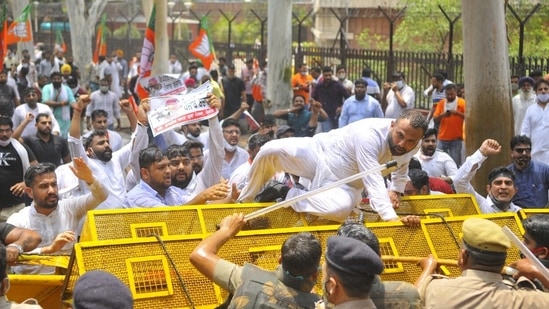 Leaders and several BJP youth activists were detained by police. (HT Photo/Keshav Singh)
