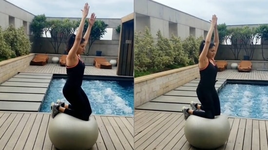 Bhagyashree makes jaws drop by kneeling on a Yoga ball, exercises entire core(Instagram/bhagyashree.online)