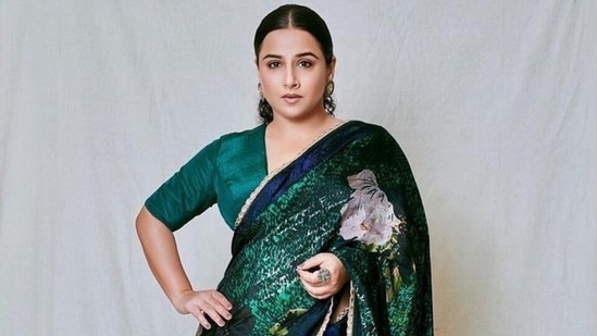 Vidya Balan shows how to rock animal prints in silk sarees with <span class='webrupee'>₹</span>13k drape