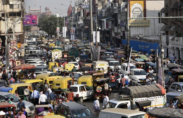 A huge traffic jam on the streets of Chandni Chowk in New Delhi in 2018. (Biplov Bhuyan/HT Archive) A huge traffic jam on the streets of Chandni Chowk in New Delhi in 2018. (Biplov Bhuyan/HT Archive)