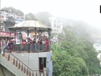 Despite the limitation of carrying a negative RT-PCR report for entering the state, tourists are flooding Mussoorie and Nainital, the popular hill stations of Uttarakhand.(ANI) Despite the limitation of carrying a negative RT-PCR report for entering the state, tourists are flooding Mussoorie and Nainital, the popular hill stations of Uttarakhand.(ANI)