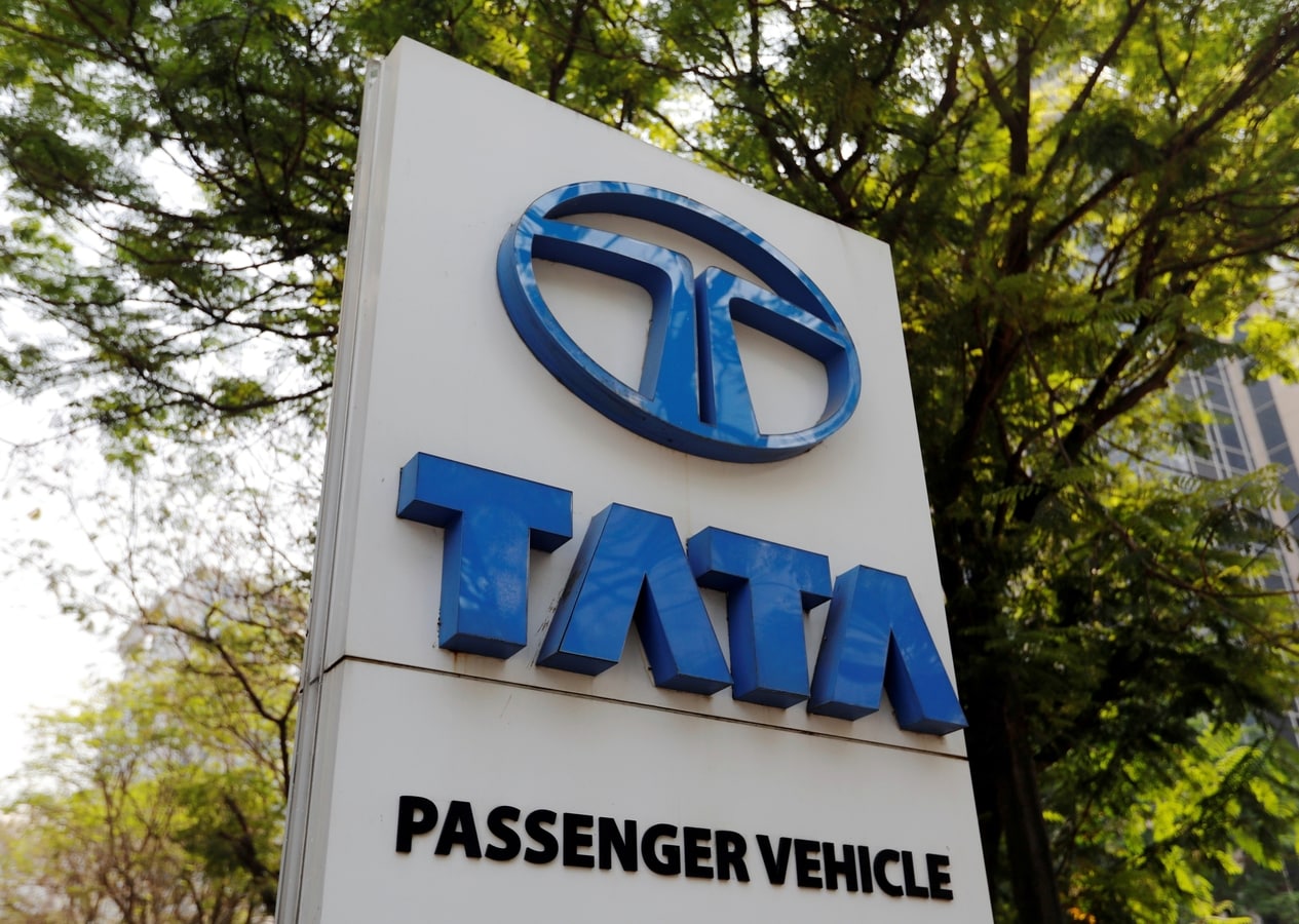 Tata Motors drops nearly 10% over shortage of semiconductors