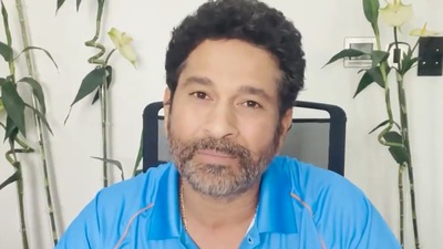 Sachin Tendulkar (in frame) sends best wishes to India's Tokyo Olympics contingent (SCREENGRAB/TWITTER)