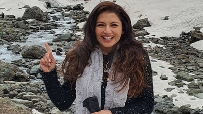 Bhagyashree shares a cinnamon honey recipe to manage hypertension, read here (Instagram/@bhagyashree.online) Bhagyashree shares a cinnamon honey recipe to manage hypertension, read here (Instagram/@bhagyashree.online)