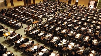 Experts believe the CBSE decision to split class 10 and 12 board exams taken in view of the COVID-19 pandemic may become the foundation of similar examination reforms in the future. (Arun Mondhe/HT File Photo) Experts believe the CBSE decision to split class 10 and 12 board exams taken in view of the COVID-19 pandemic may become the foundation of similar examination reforms in the future. (Arun Mondhe/HT File Photo)