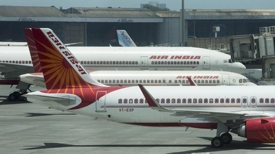 The domestic passenger volume, however, increased 51% on a year-on-year basis, the report said on Tuesday. (HT FILE) The domestic passenger volume, however, increased 51% on a year-on-year basis, the report said on Tuesday. (HT FILE)
