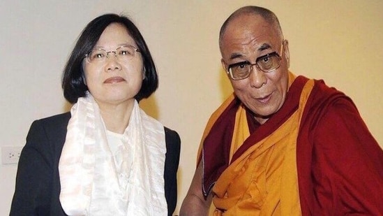 Tibetan spiritual leader, the 14th Dalai Lama, with Taiwan President Tsai Ing-wen. (File photo)