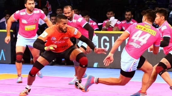 Siddharth Desai of the Telugu Titans during a PKL match(Pro Kabaddi League)