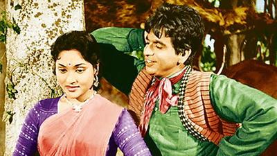 Dilip Kumar and Vijayanthimala in Naya Daur (1957). (HT Archive) Dilip Kumar and Vijayanthimala in Naya Daur (1957). (HT Archive)
