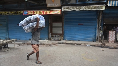 Shops in Sadar Bazar's Rui Mandi were asked to close down due to Covid-19 protocol violations in New Delhi on July 6. As a precautionary measure, a number of markets across the city have had to be temporary shut over the last seven days owing to a crackdown for violation of protocols. (Amal KS / HT Photo) Shops in Sadar Bazar's Rui Mandi were asked to close down due to Covid-19 protocol violations in New Delhi on July 6. As a precautionary measure, a number of markets across the city have had to be temporary shut over the last seven days owing to a crackdown for violation of protocols. (Amal KS / HT Photo)