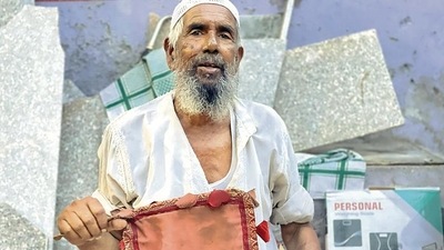 Mr Ali had then gone back to his UP village in Ferozabad, “the district famous for making glass bangles”. (HT Photo) Mr Ali had then gone back to his UP village in Ferozabad, “the district famous for making glass bangles”. (HT Photo)