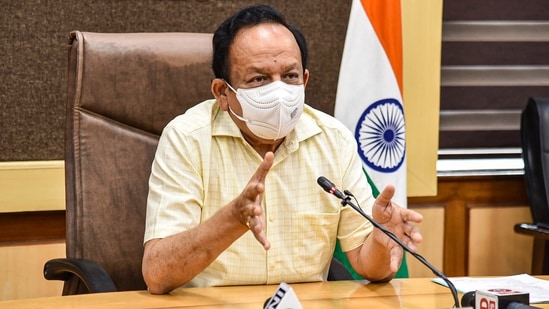 Health minister Harsh Vardhan resigned on Wednesday.(PTI) Health minister Harsh Vardhan resigned on Wednesday.(PTI)
