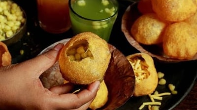 Pani Puri: Lockdown sure made all the street food lovers miss the drool-worthy Indian snack, pani puri. Many foodies tried making this at home but nothing beats the ones you eat from your favourite pani-puri bhaiya. (Instagram/@pani_puri_lover_)