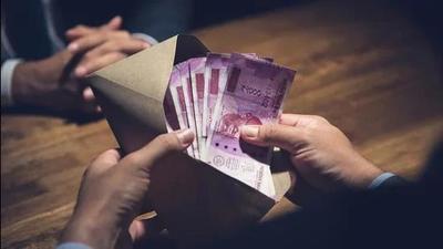 The accused was caught red-handed while accepting a bribe of  ₹15,000 in 2016. (Representational photo)