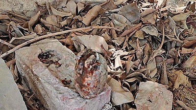 A police officer who spoke to the cleaner said the man initially thought the grenade was some sort of a metal ball. (Sourced) A police officer who spoke to the cleaner said the man initially thought the grenade was some sort of a metal ball. (Sourced)