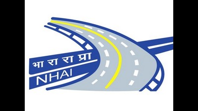 The barricades were installed along NH-44 from Panipat to Jalandhar by the NHAI to curb accidents. (HT File)