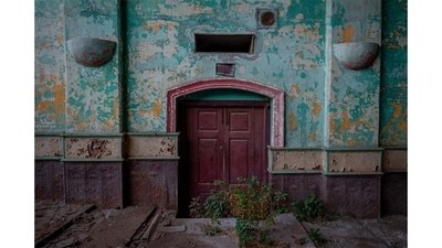 At the abandoned Empire Theatre in Jabalpur, Madhya Pradesh. India had about 20,000 operational single-screen cinemas in 2000. By 2019, that number had dwindled to just over 6,000. (Photo by Hemant Chaturvedi)
