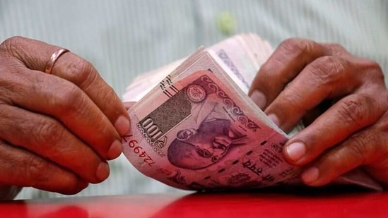 The Employees’ Provident Fund Organisation (EPFO) allows withdrawal of medical advances of up to <span class='webrupee'>₹</span>1 lakh without an estimate from the hospital or documentation.