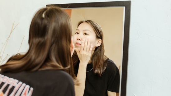 Avoid blindly follow anything you see on the internet if you do not want any infection on your skin. Always make sure to cross-check whenever you come across DIY beauty videos that claim to improve skin texture. Here are a few items that should never be applied to your face.(Pexels)