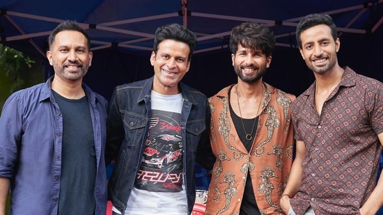 Raj Nidimoru with Manoj Bajpayee, Shahid Kapoor and Bhuvan Arora.